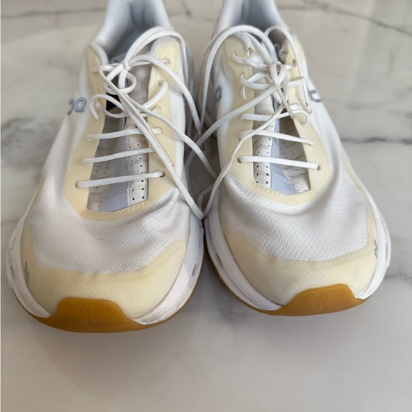 Women’s oncloud shoes - Picture 7 of 9